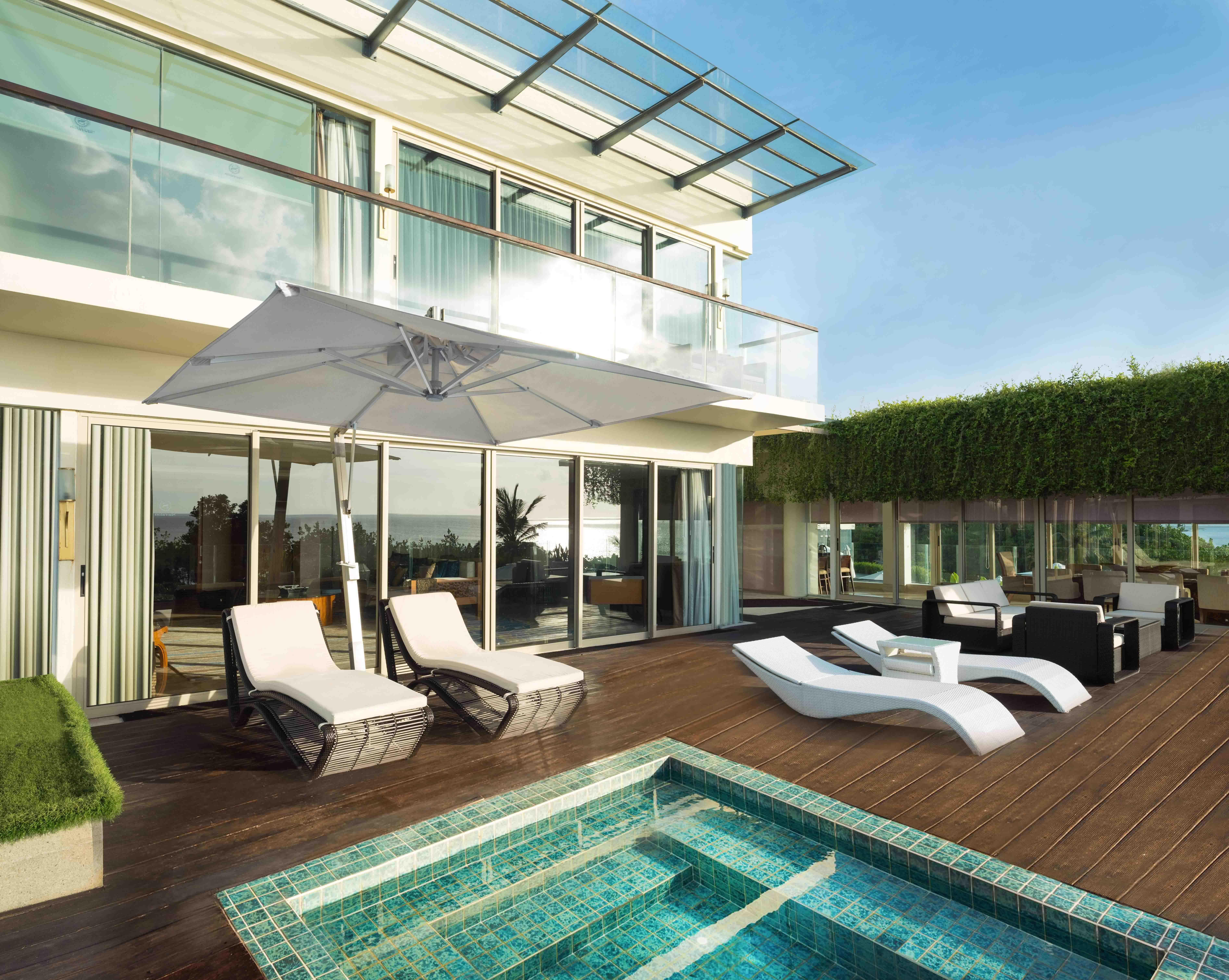 Sheraton Bali Kuta Resort Exterior foto The Sky Villas