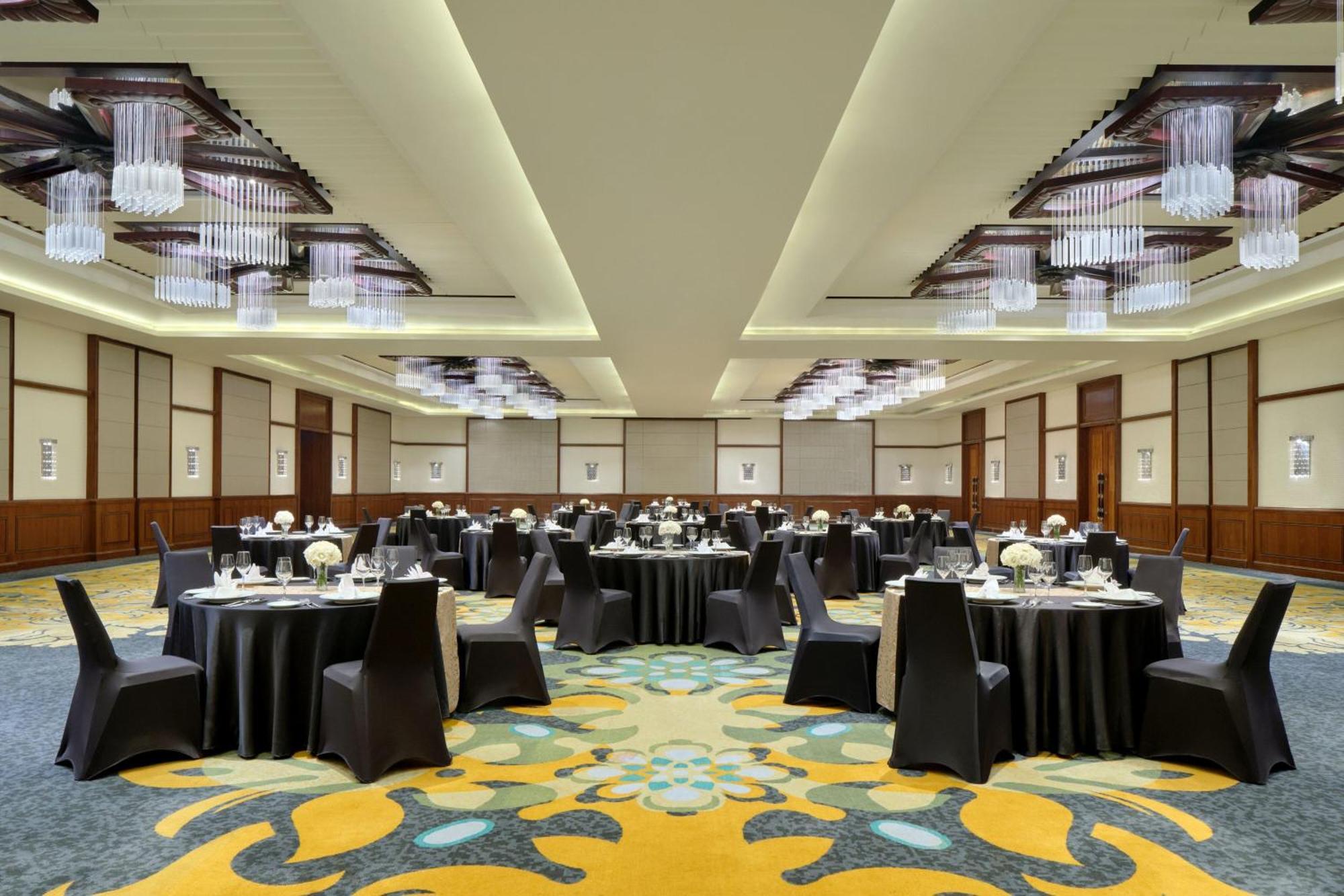 Sheraton Bali Kuta Resort Exterior foto The ballroom