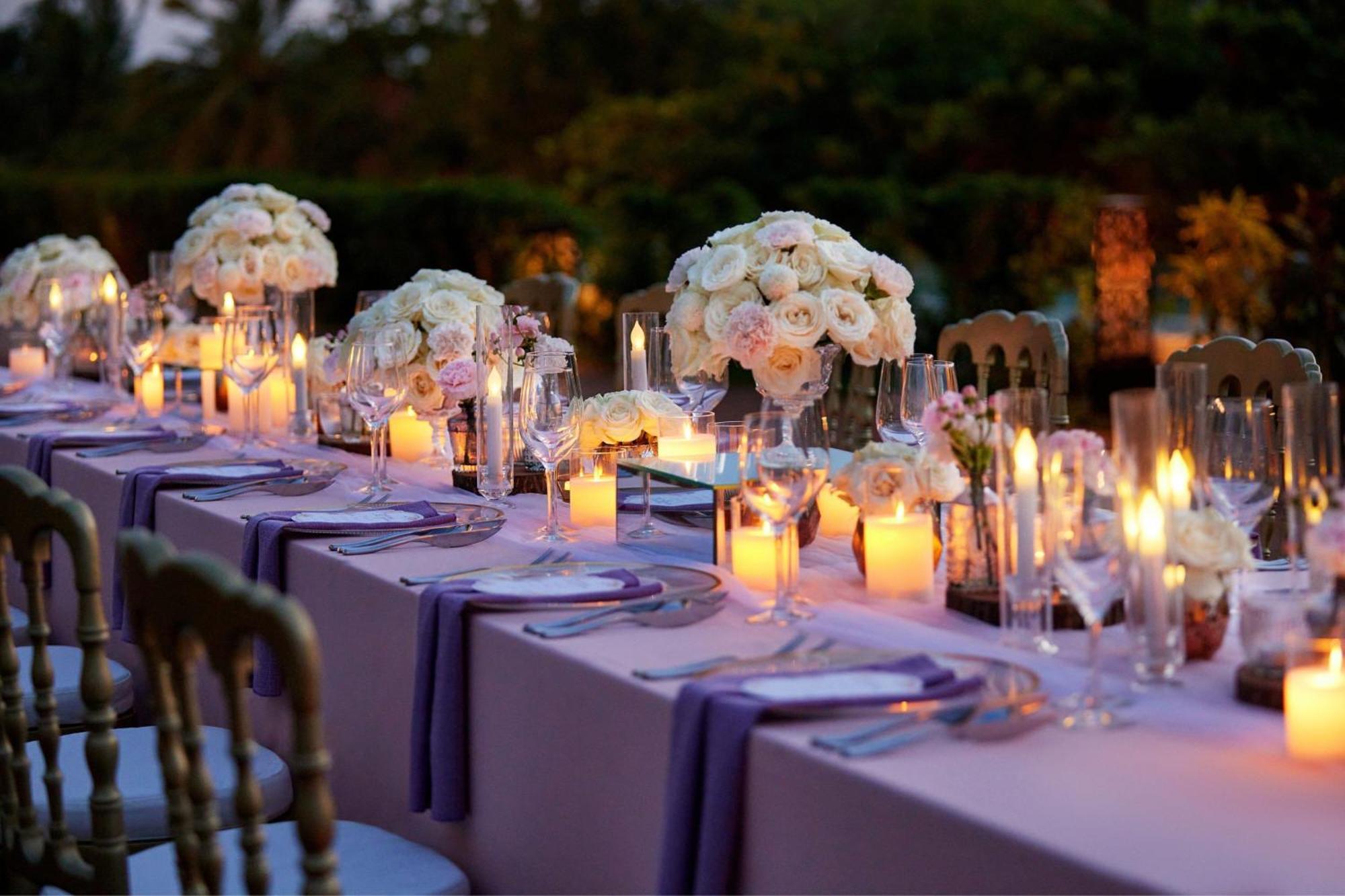 Sheraton Bali Kuta Resort Exterior foto A table set for a wedding reception