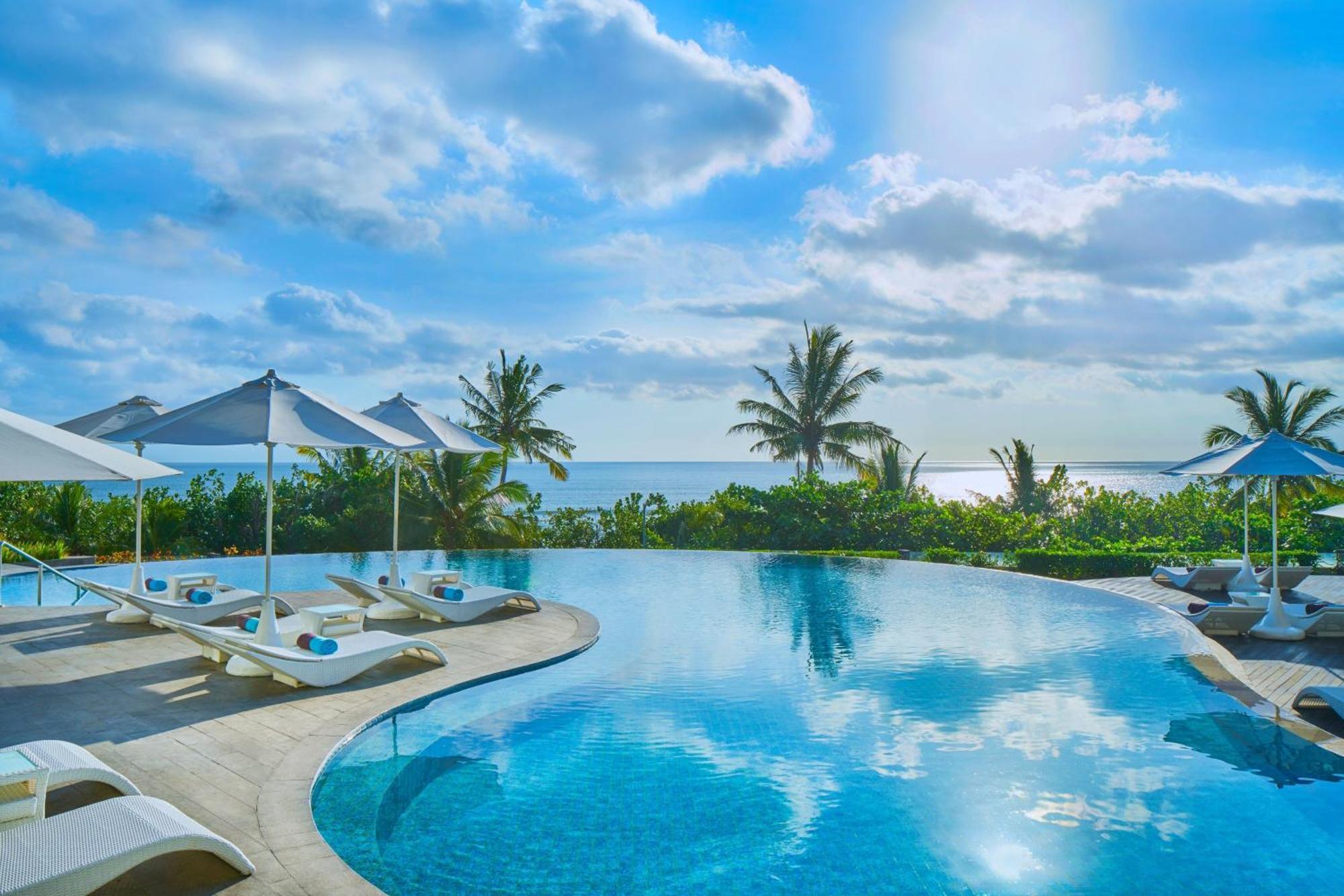 Sheraton Bali Kuta Resort Exterior foto The Beach Club at Atlantis Paradise Island