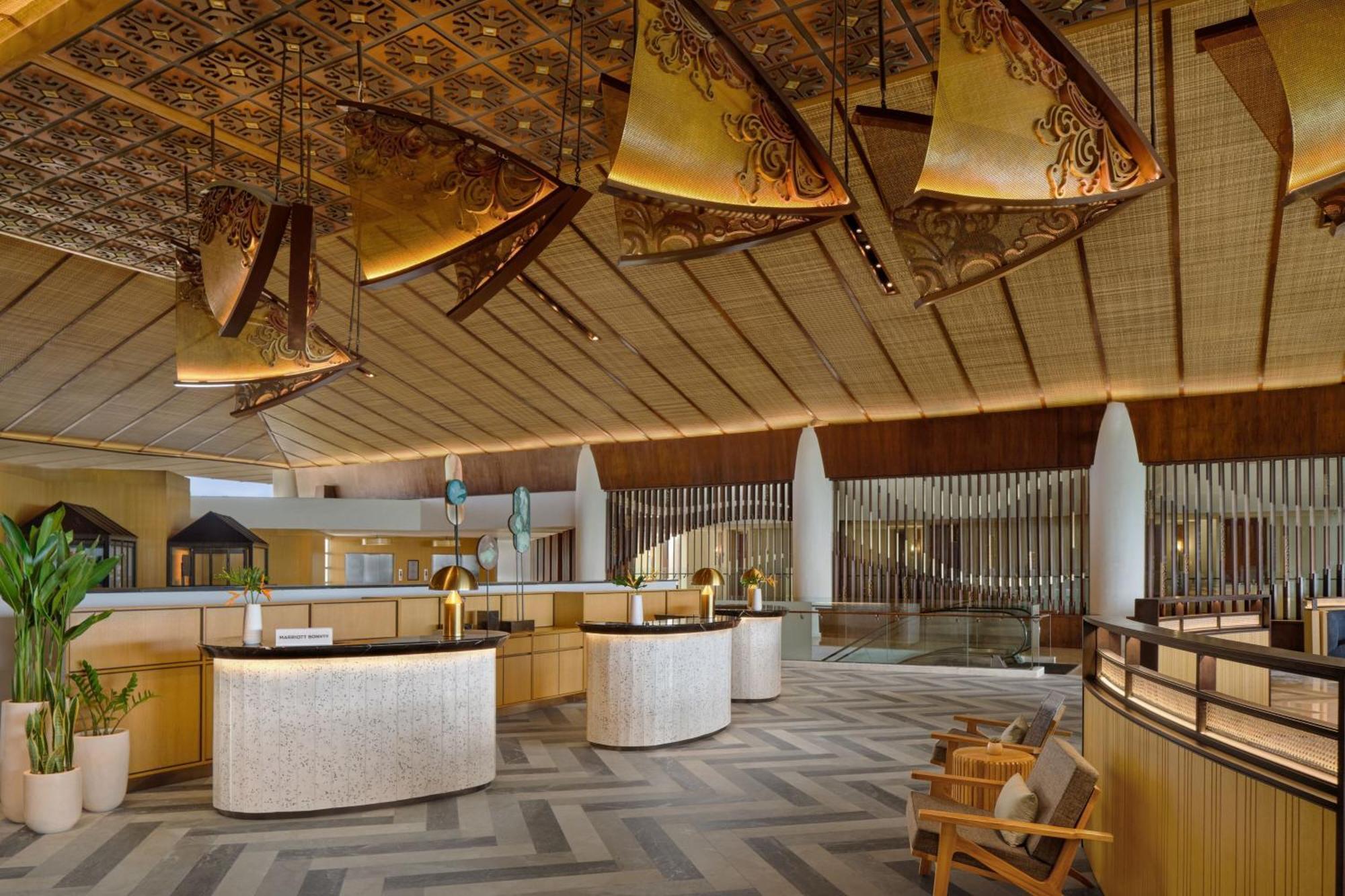 Sheraton Bali Kuta Resort Exterior foto The lobby of the hotel